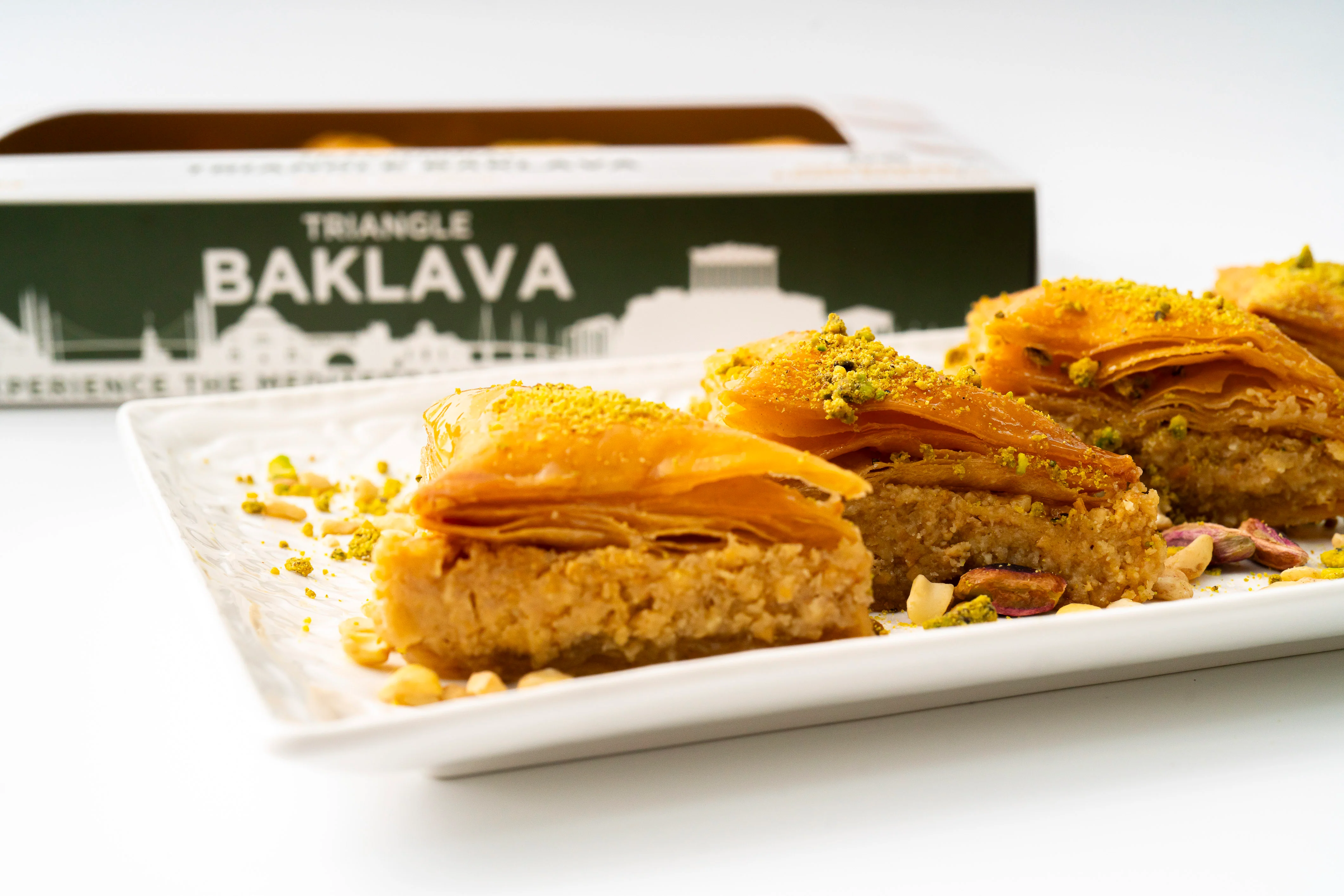 Cedar Pastries Traditional Mediterranean Triangle Baklava (Large) - Image 10