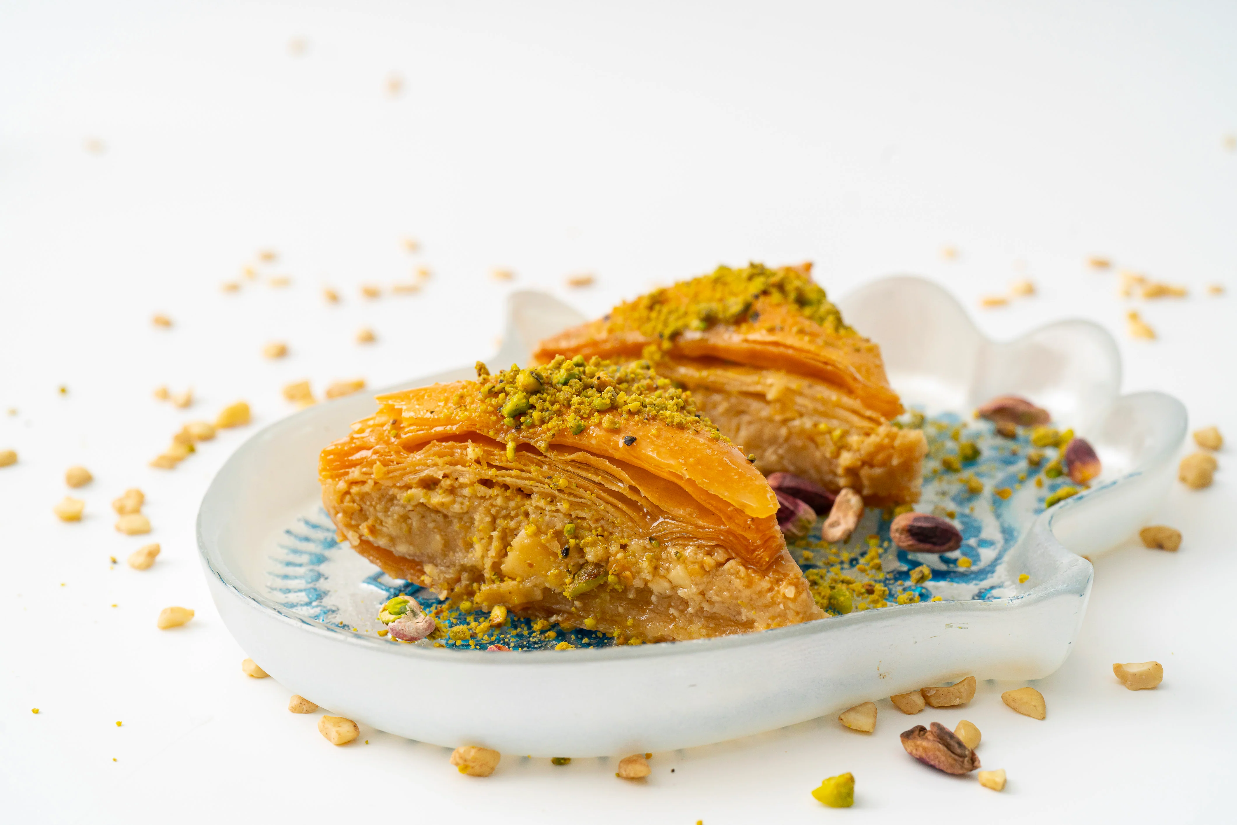 Cedar Pastries Traditional Mediterranean Triangle Baklava (Large) - Image 8